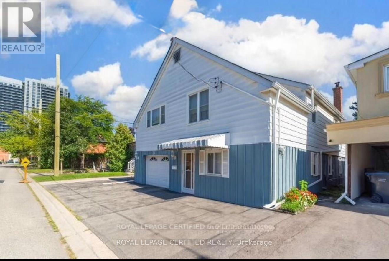 21 Denison Avenue Property Photo 2