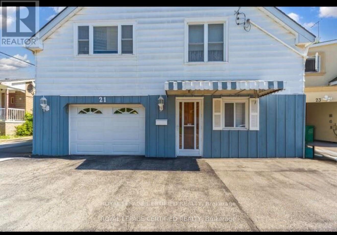 21 Denison Avenue Property Photo 3