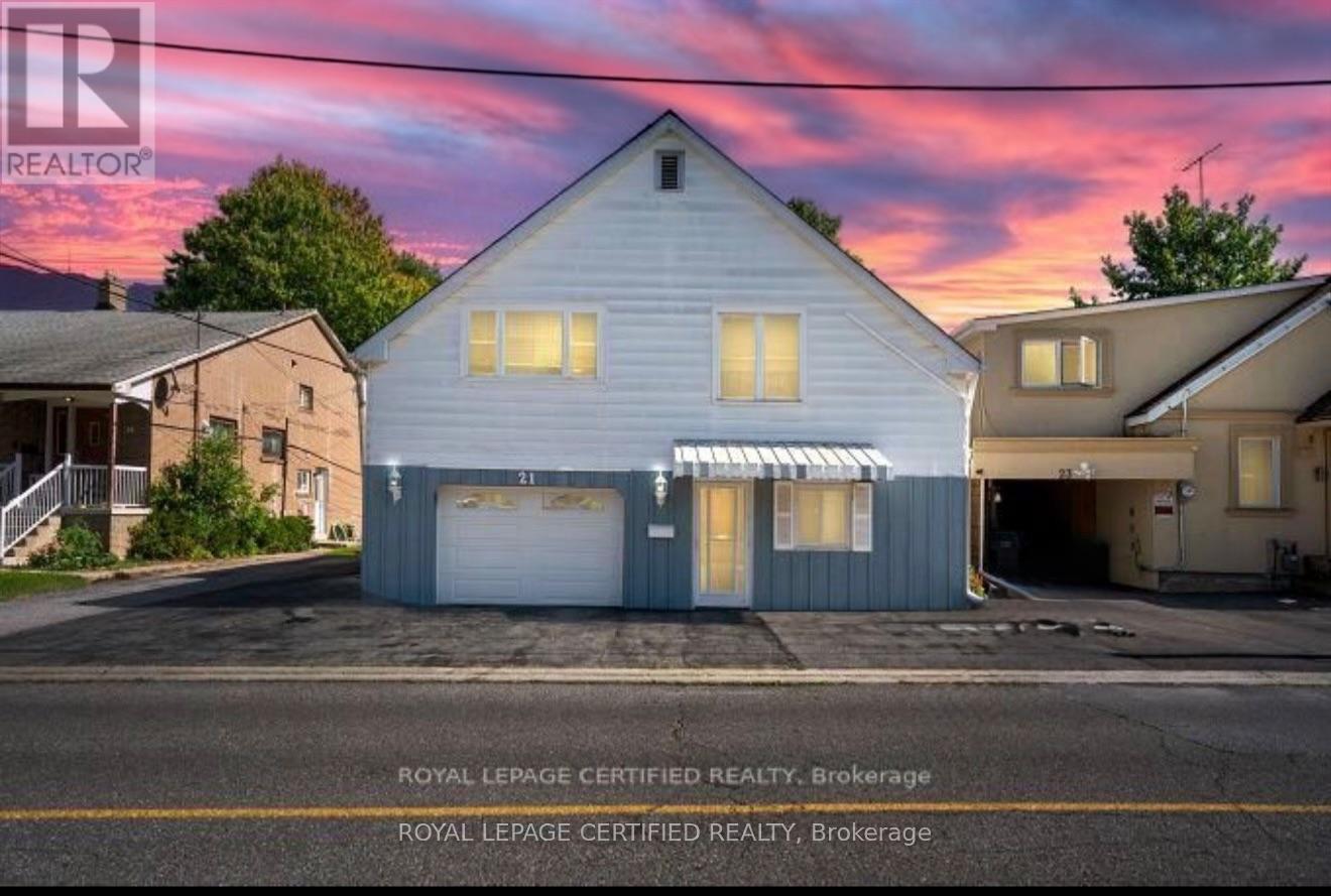 21 Denison Avenue Property Photo 31