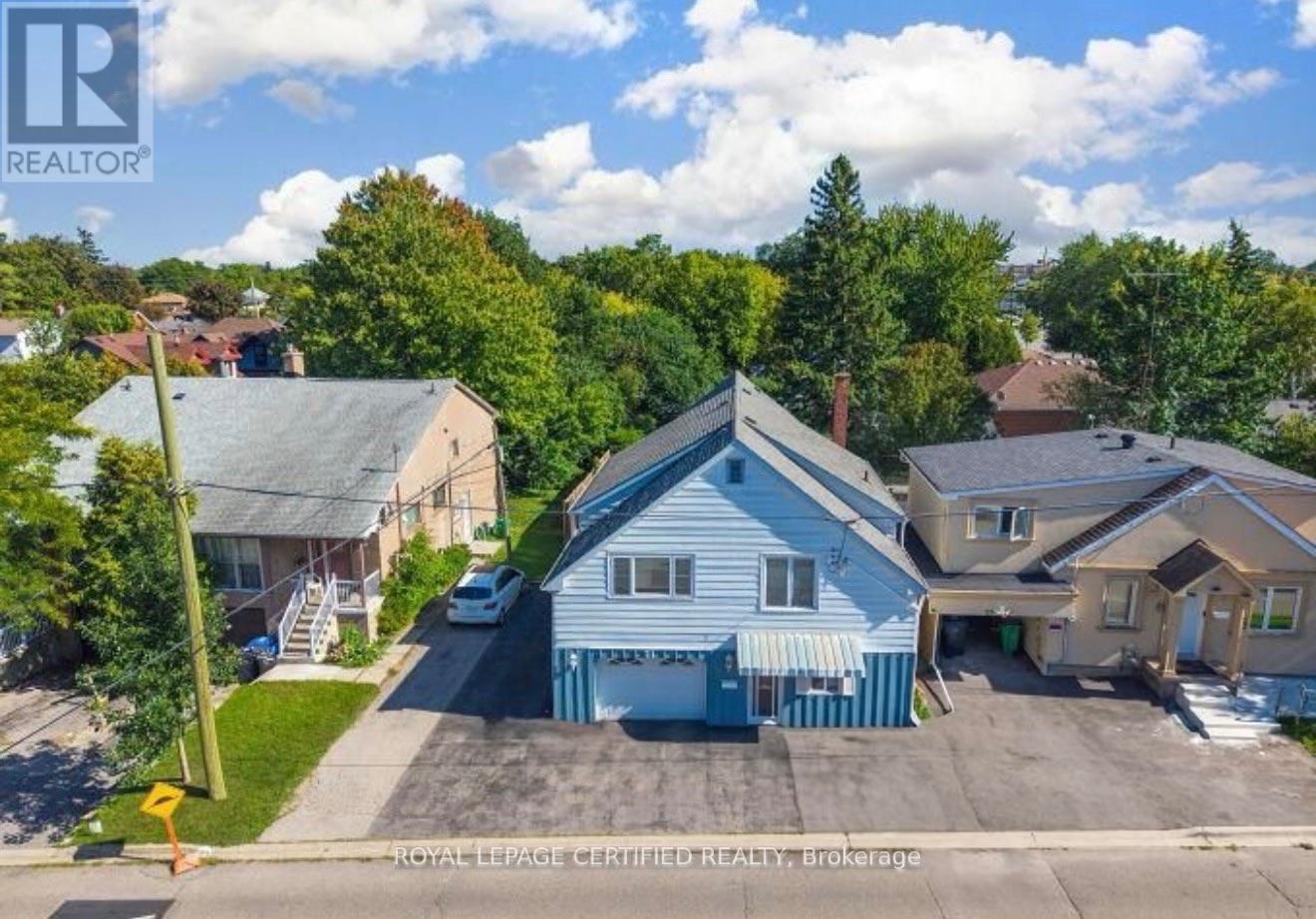21 Denison Avenue Property Photo 33