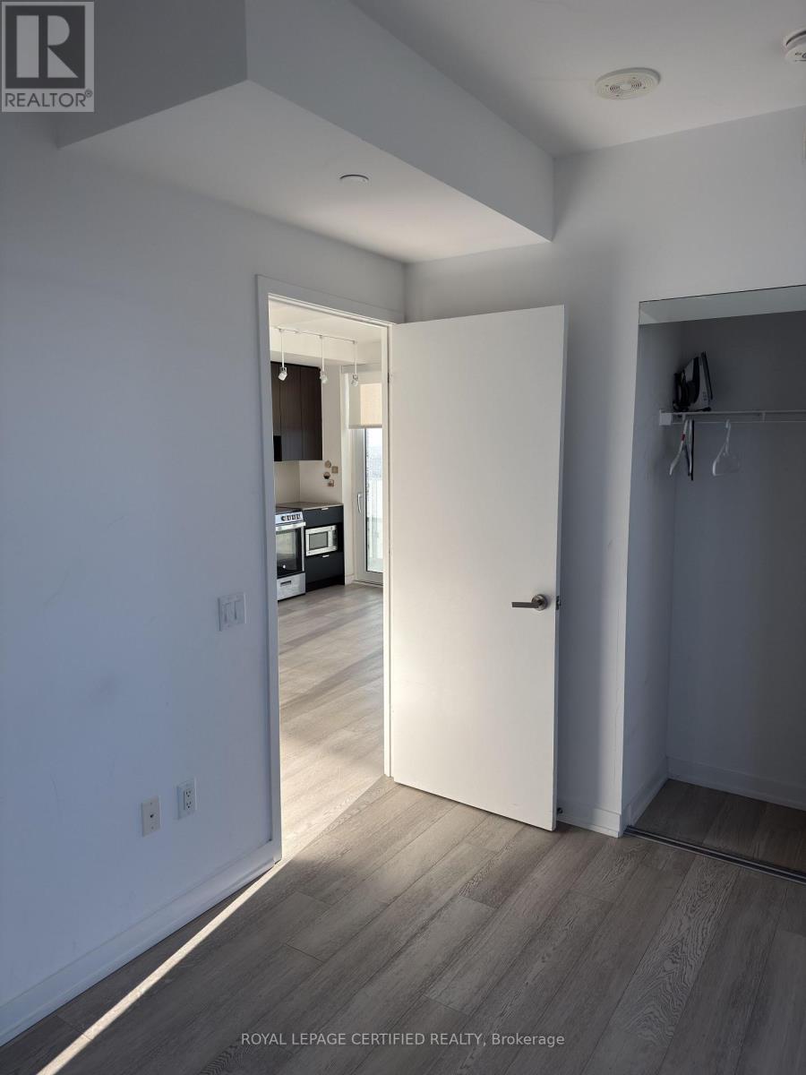 2109 - 3883 Quartz Road Property Photo 10
