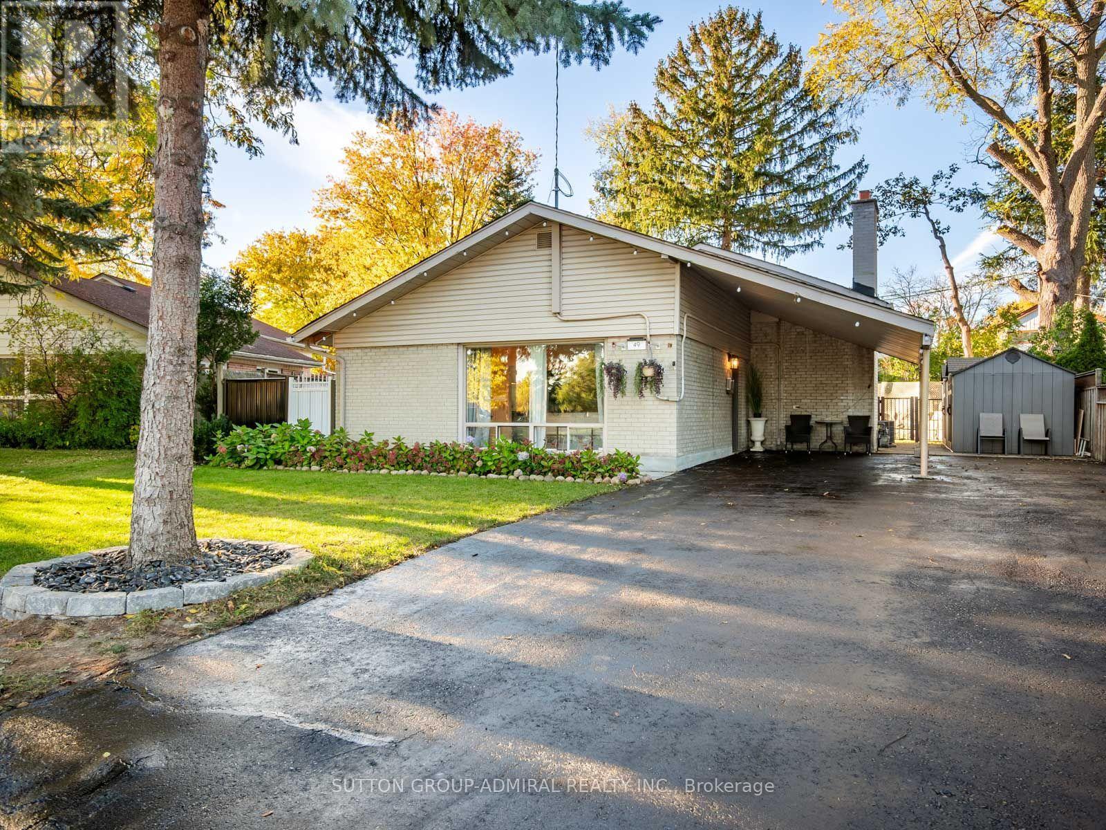 49 Kennebec Crescent Property Photo 1