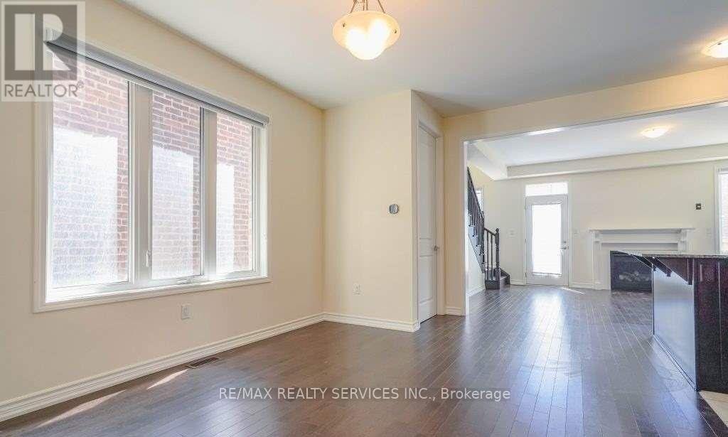 4 Divers Road Property Photo 9