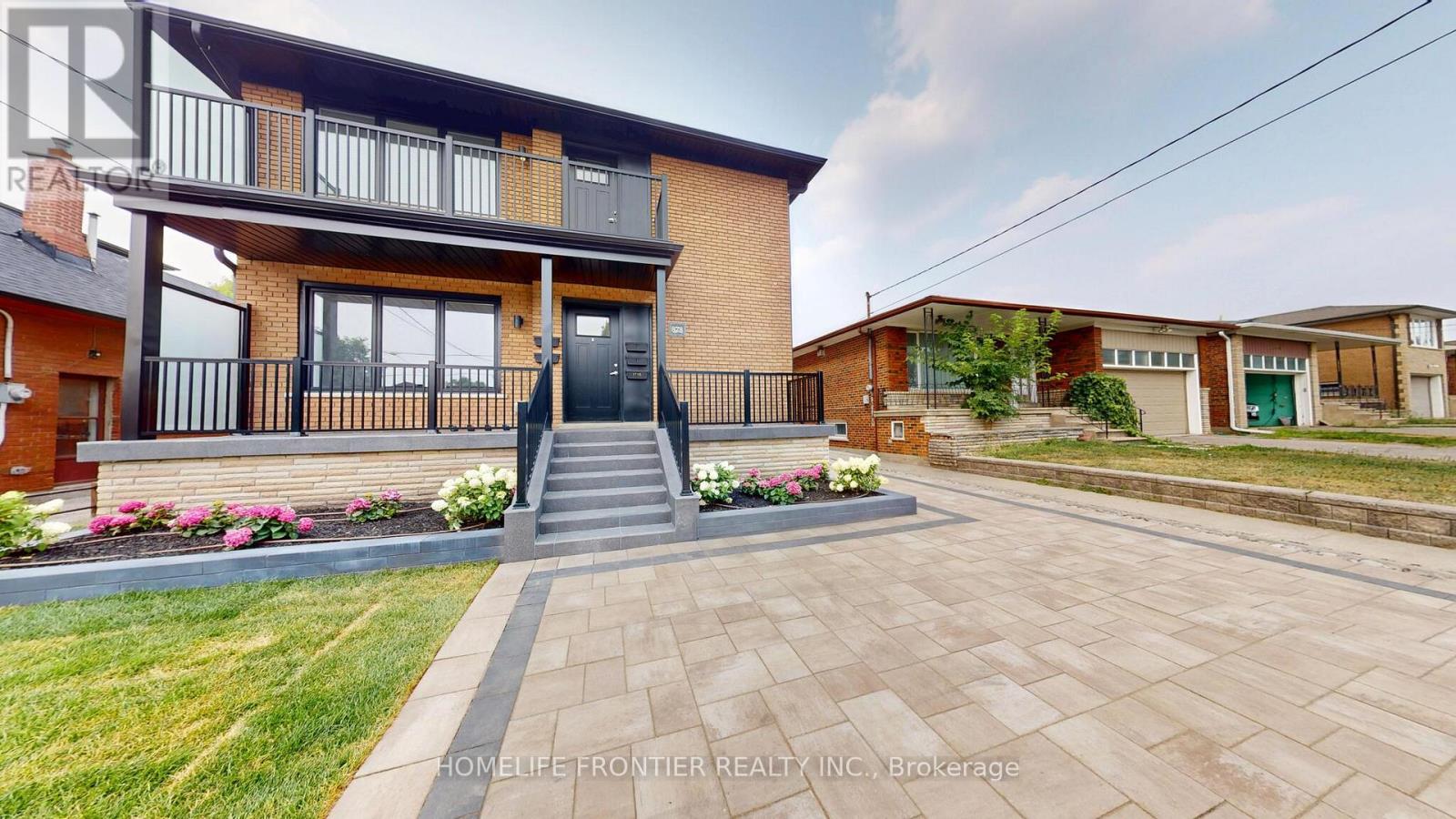 2 (MAIN) - 878 GLENCAIRN AVENUE Property Photo 1