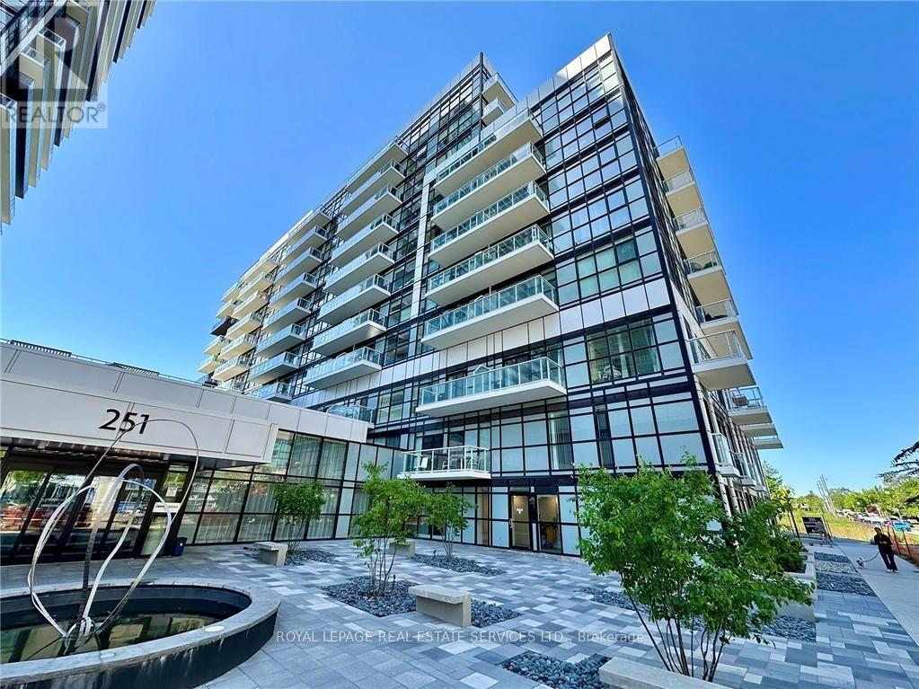 124 - 251 MANITOBA STREET Property Photo 1