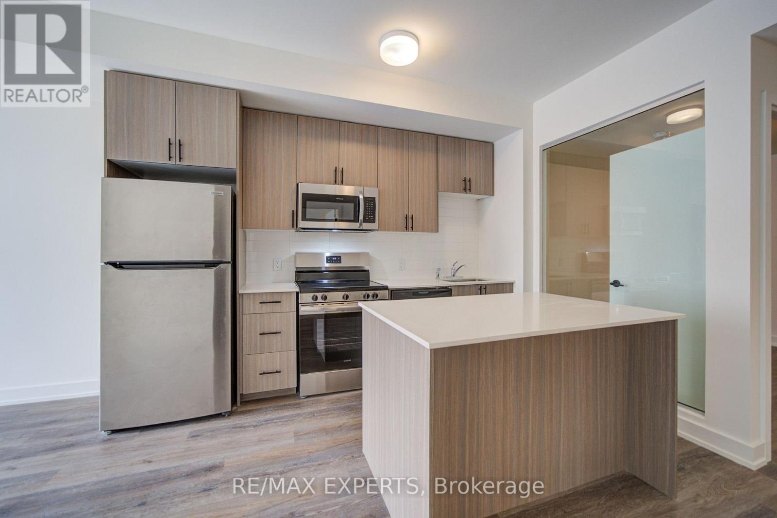 311 - 2475 Old Bronte Road Property Photo 1