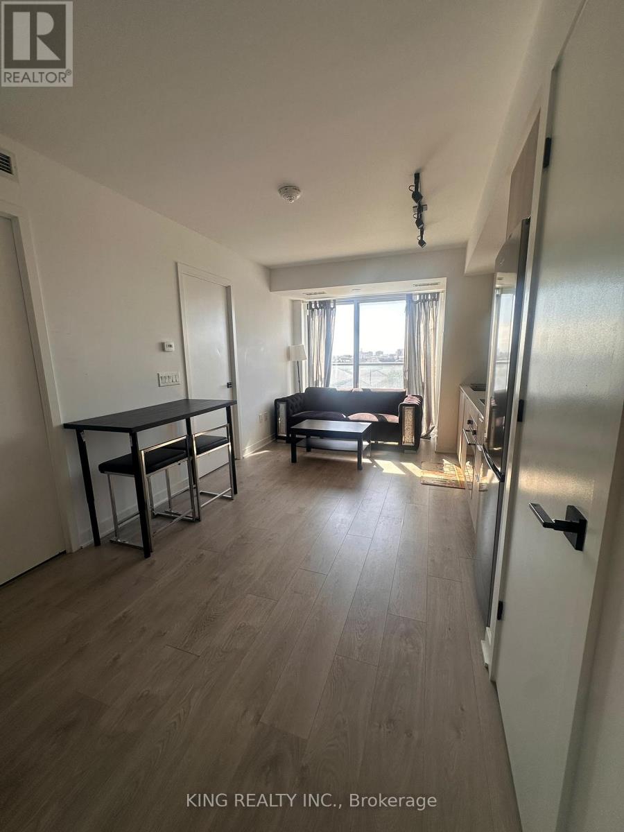 529 - 36 Zorra Street Property Photo 9