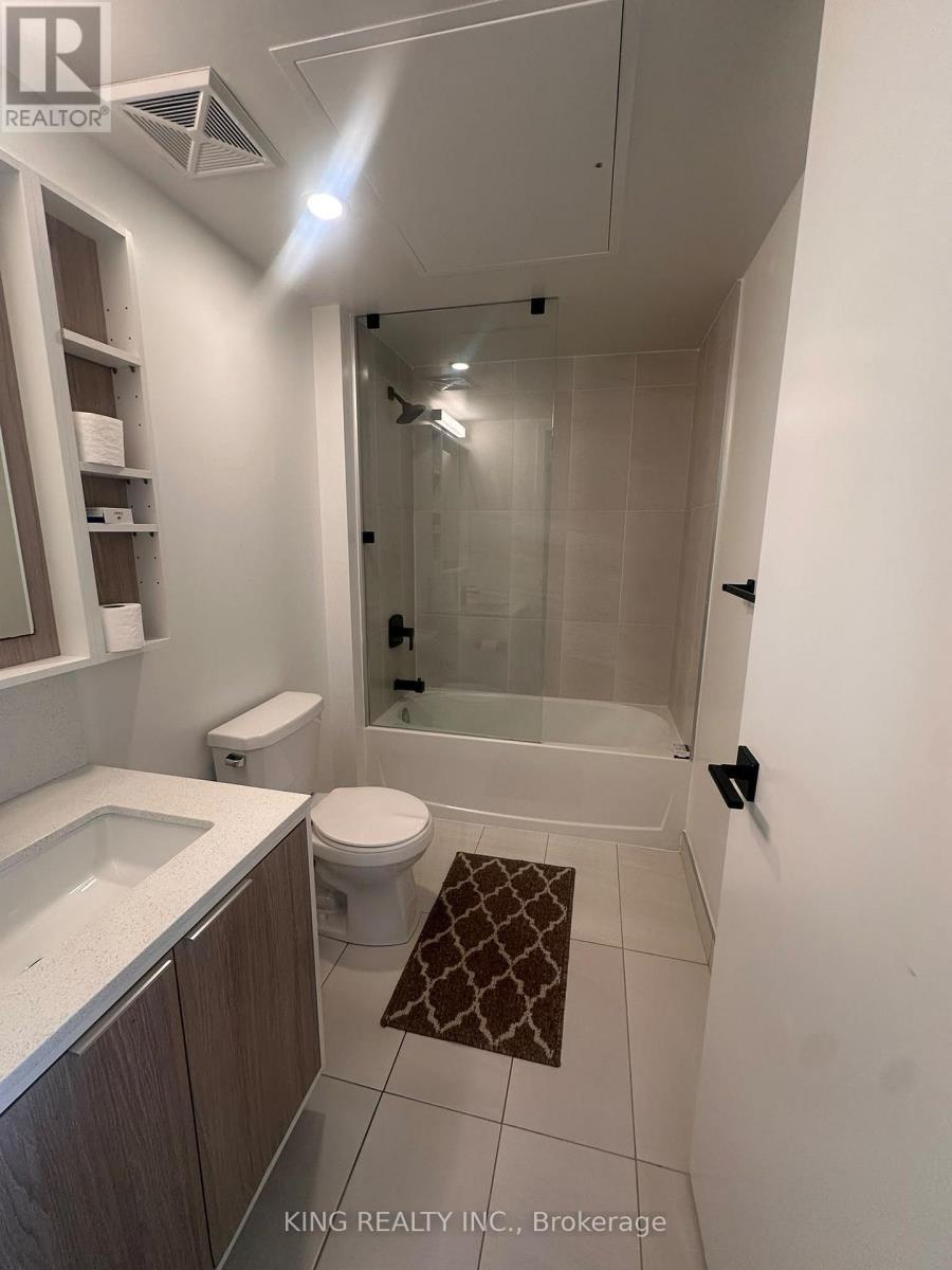 529 - 36 Zorra Street Property Photo 13