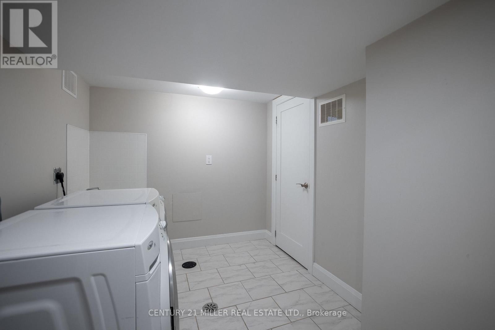 407 Maple Grove Drive Property Photo 37