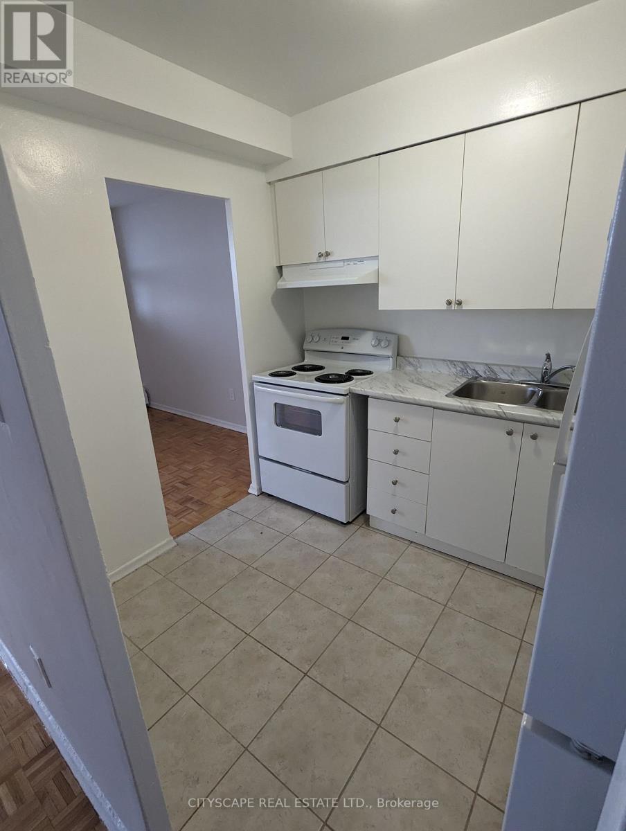 817 - 1440 Lawrence Avenue W Property Photo 3