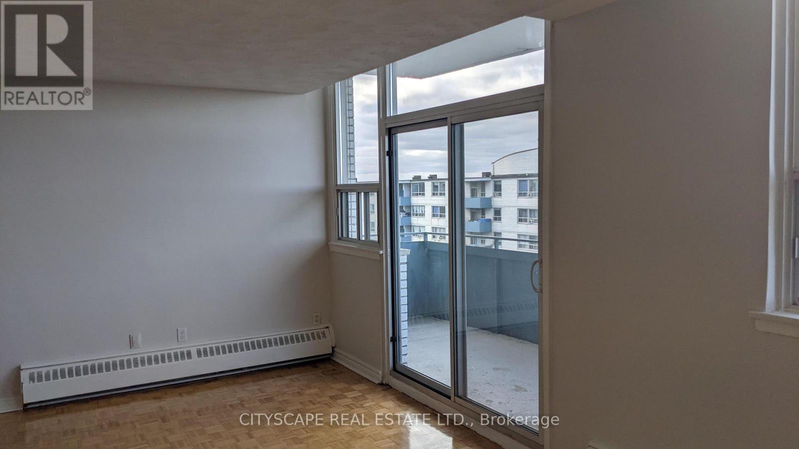817 - 1440 Lawrence Avenue W Property Photo 5