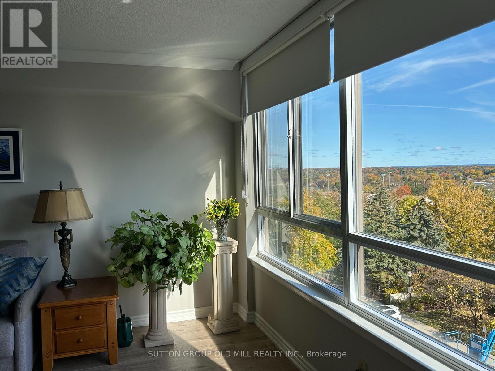 609 - 1001 Cedarglen Gate Property Photo 7