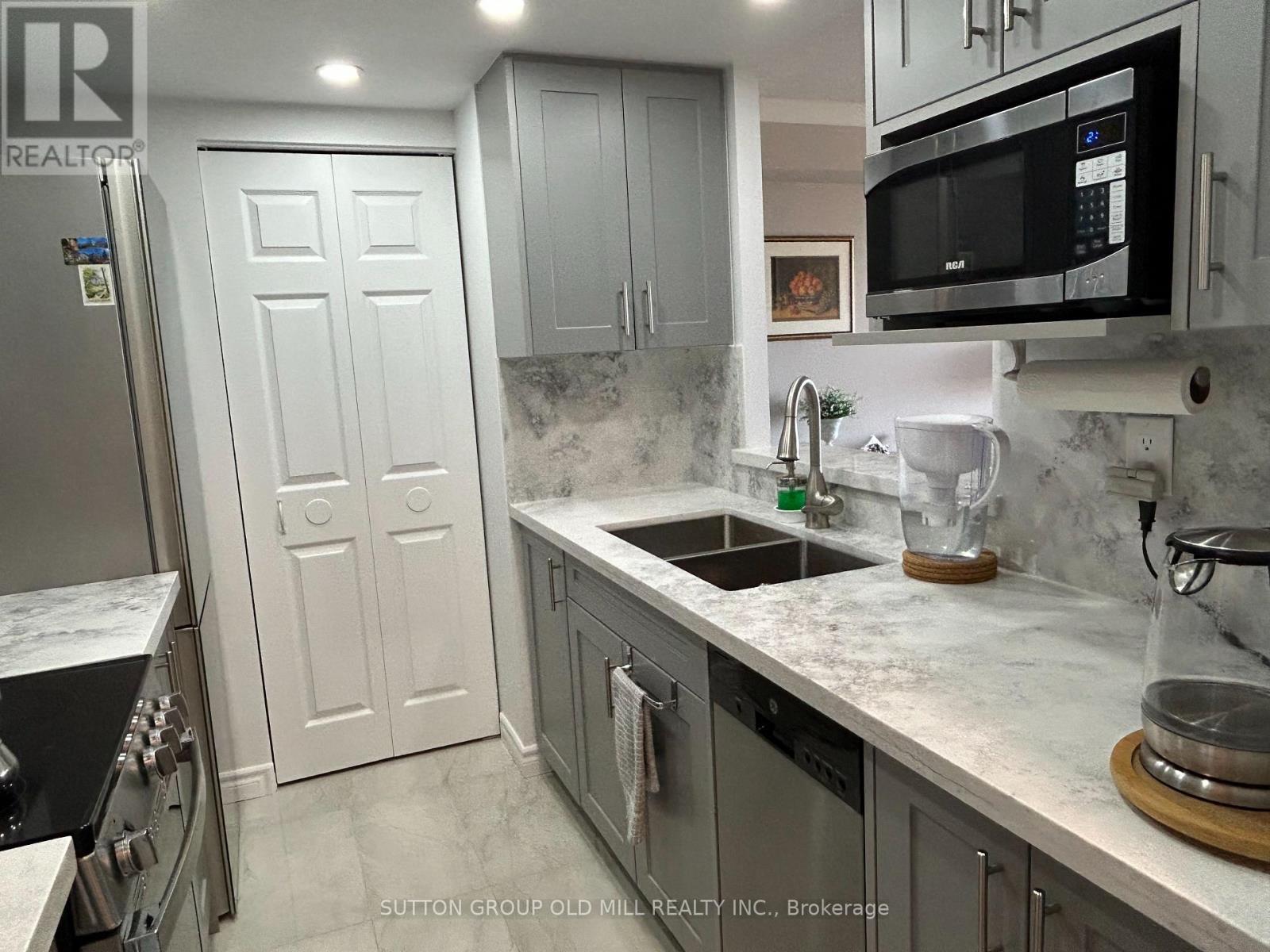 609 - 1001 Cedarglen Gate Property Photo 23