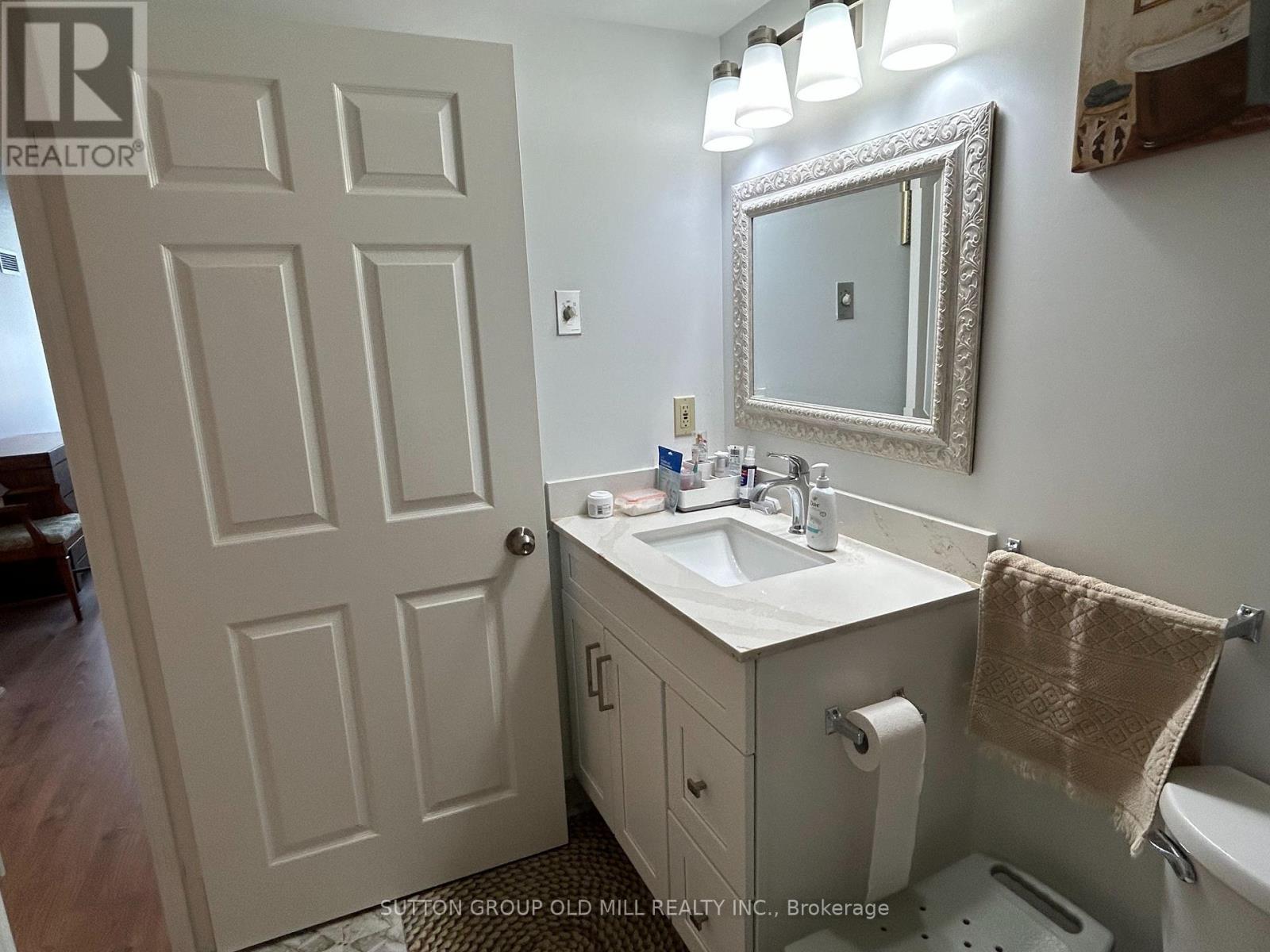 609 - 1001 Cedarglen Gate Property Photo 33