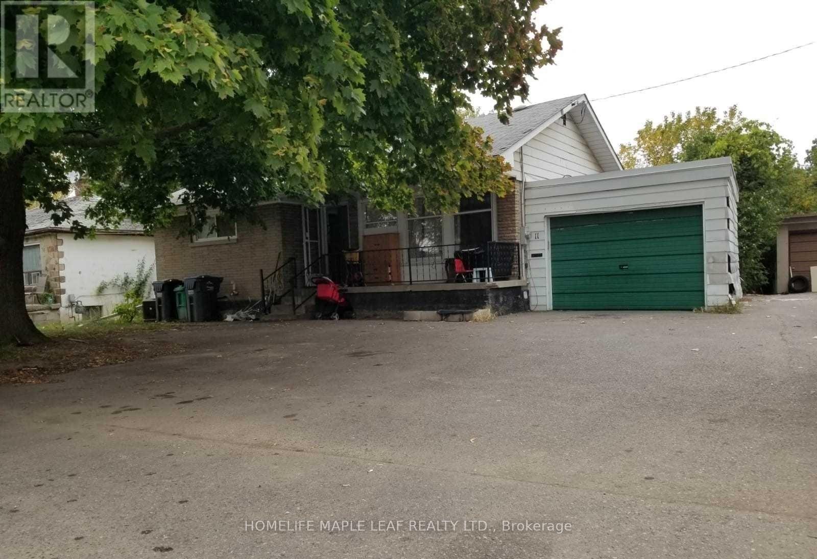 11 MCLAUGHLIN ROAD N Property Photo 1