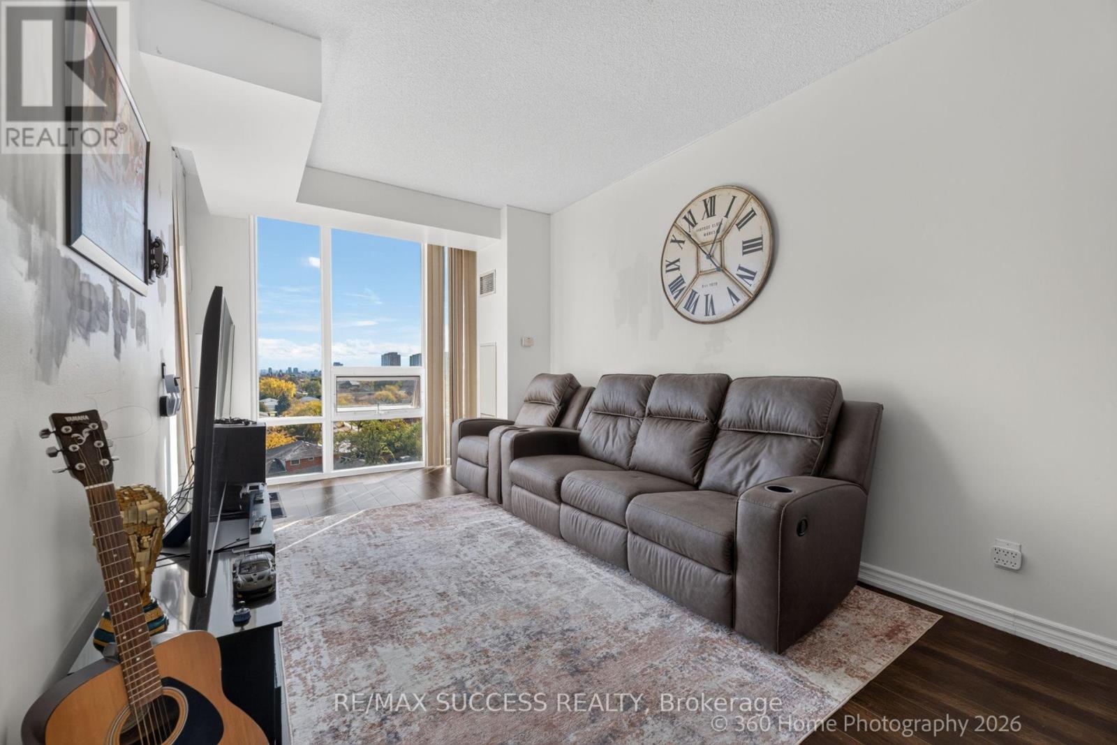 812 - 3525 Kariya Drive Property Photo 5