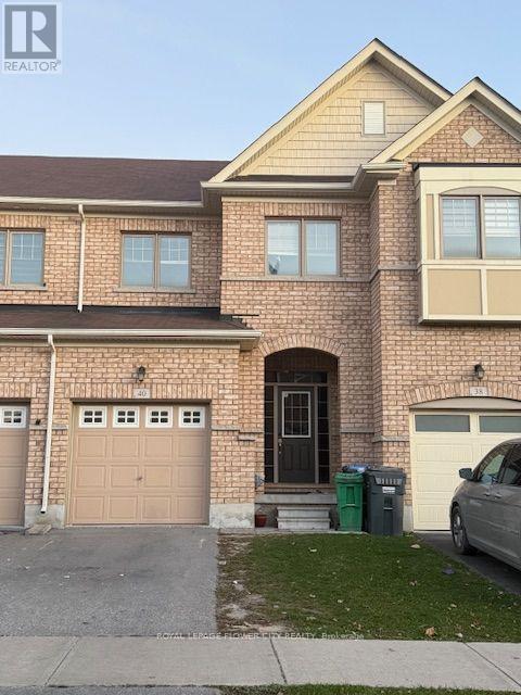 UPPER - 40 DAVENFIELD CIRCLE Property Photo 1