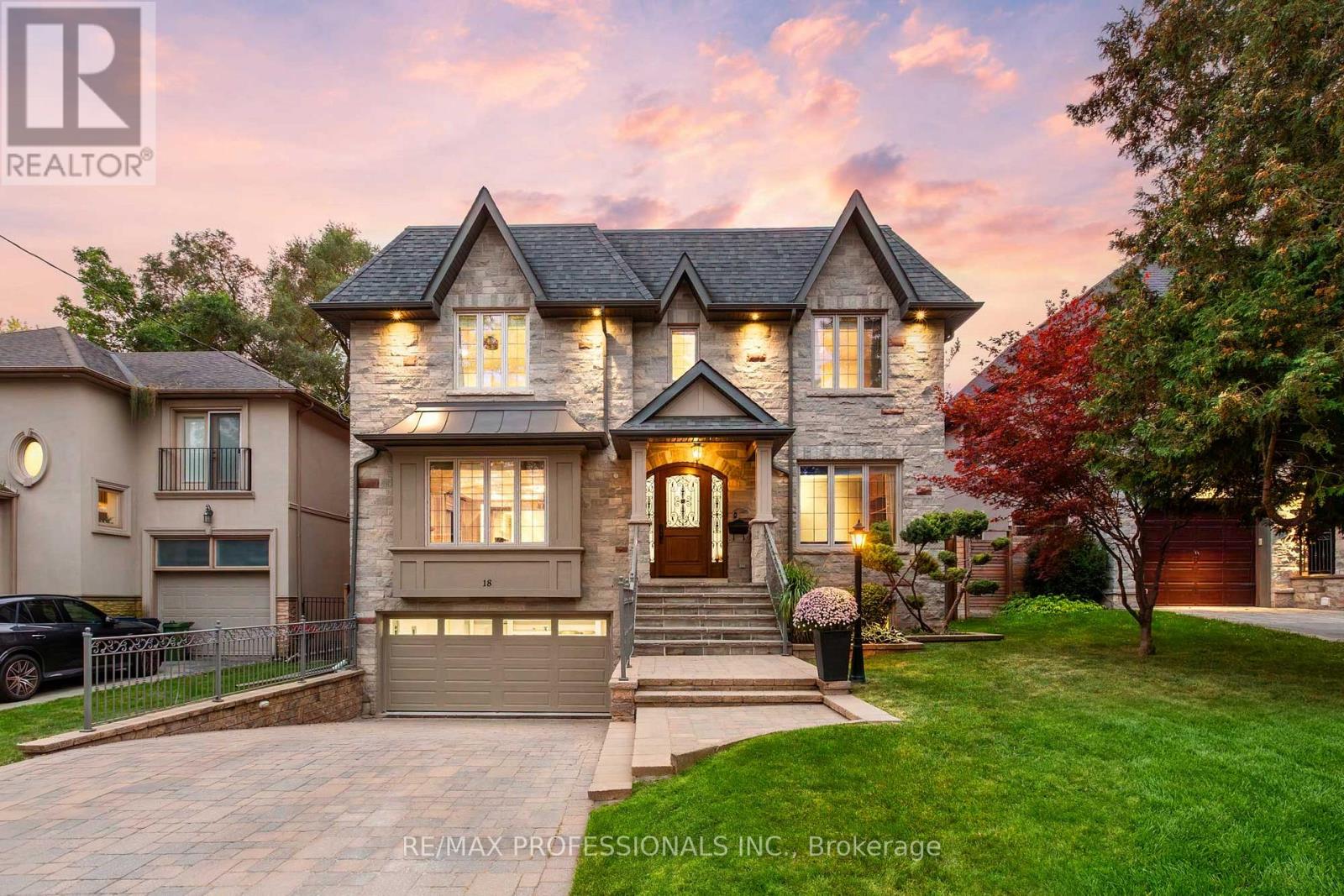 18 Hillcroft Drive Property Photo 1