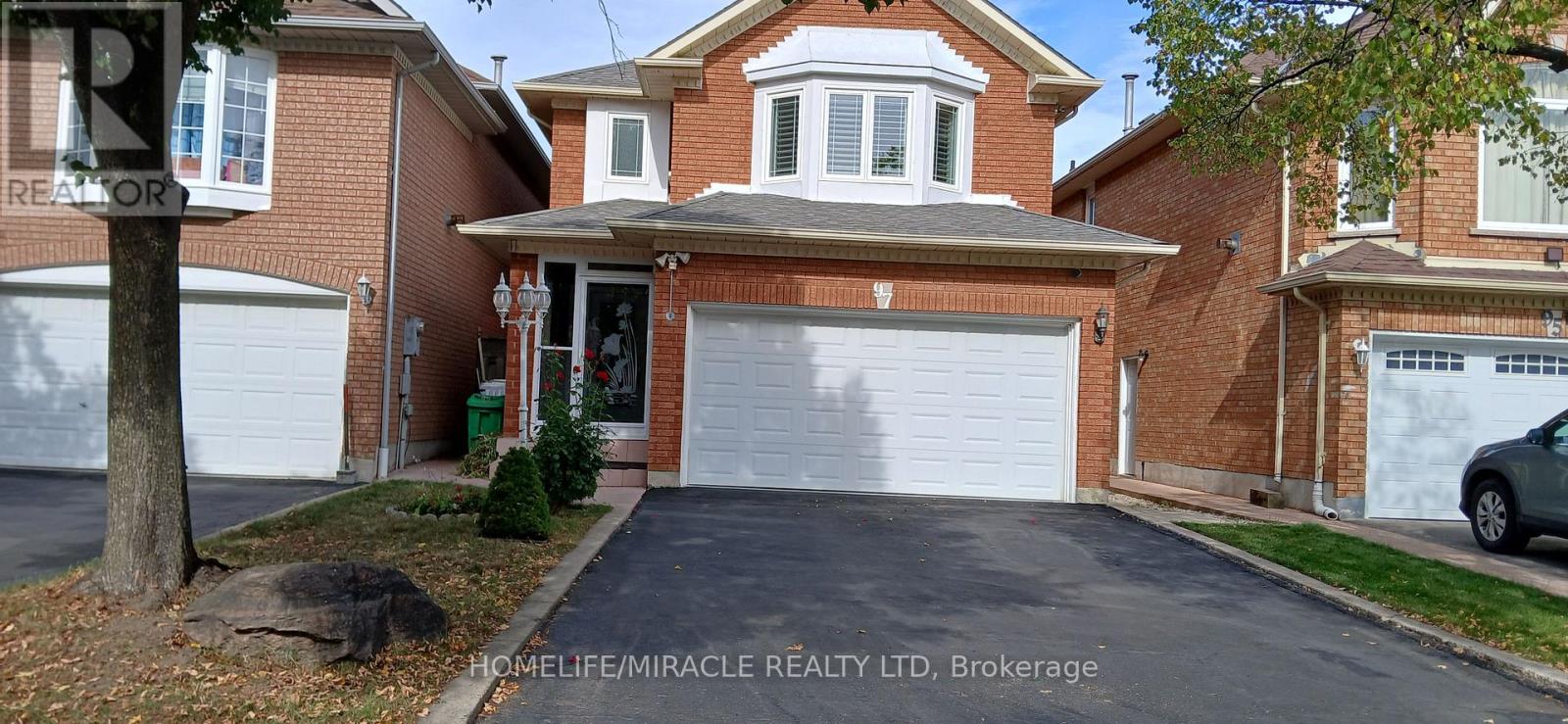 97 WILDBERRY CRESCENT Property Photo 1