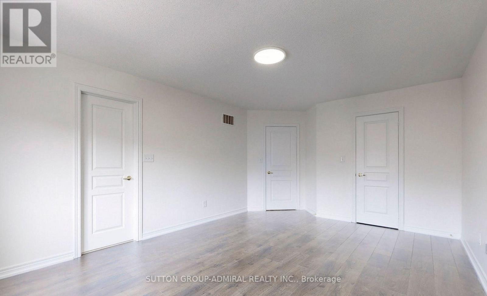 5594 Meadowcrest Avenue Property Photo 21