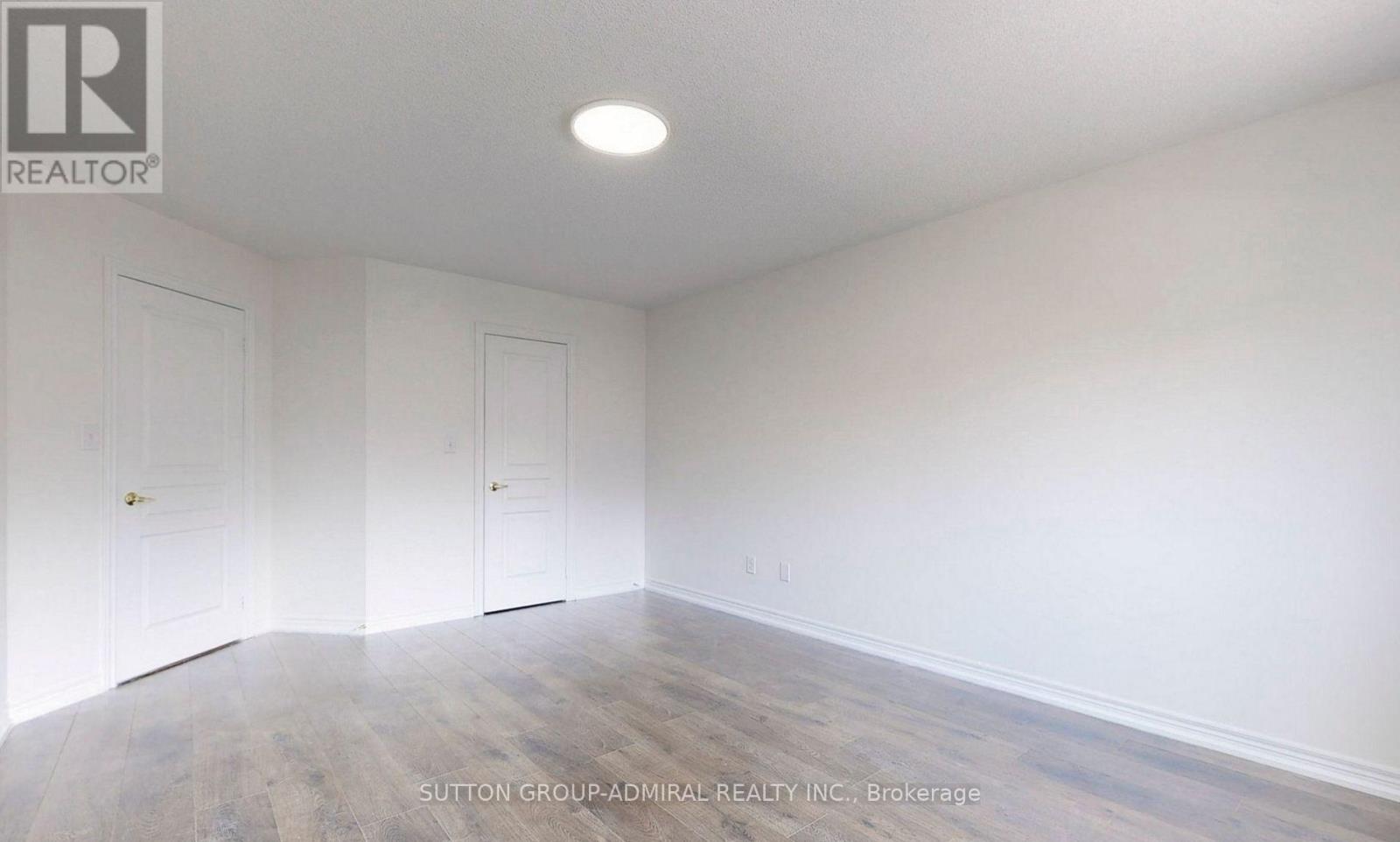5594 Meadowcrest Avenue Property Photo 23