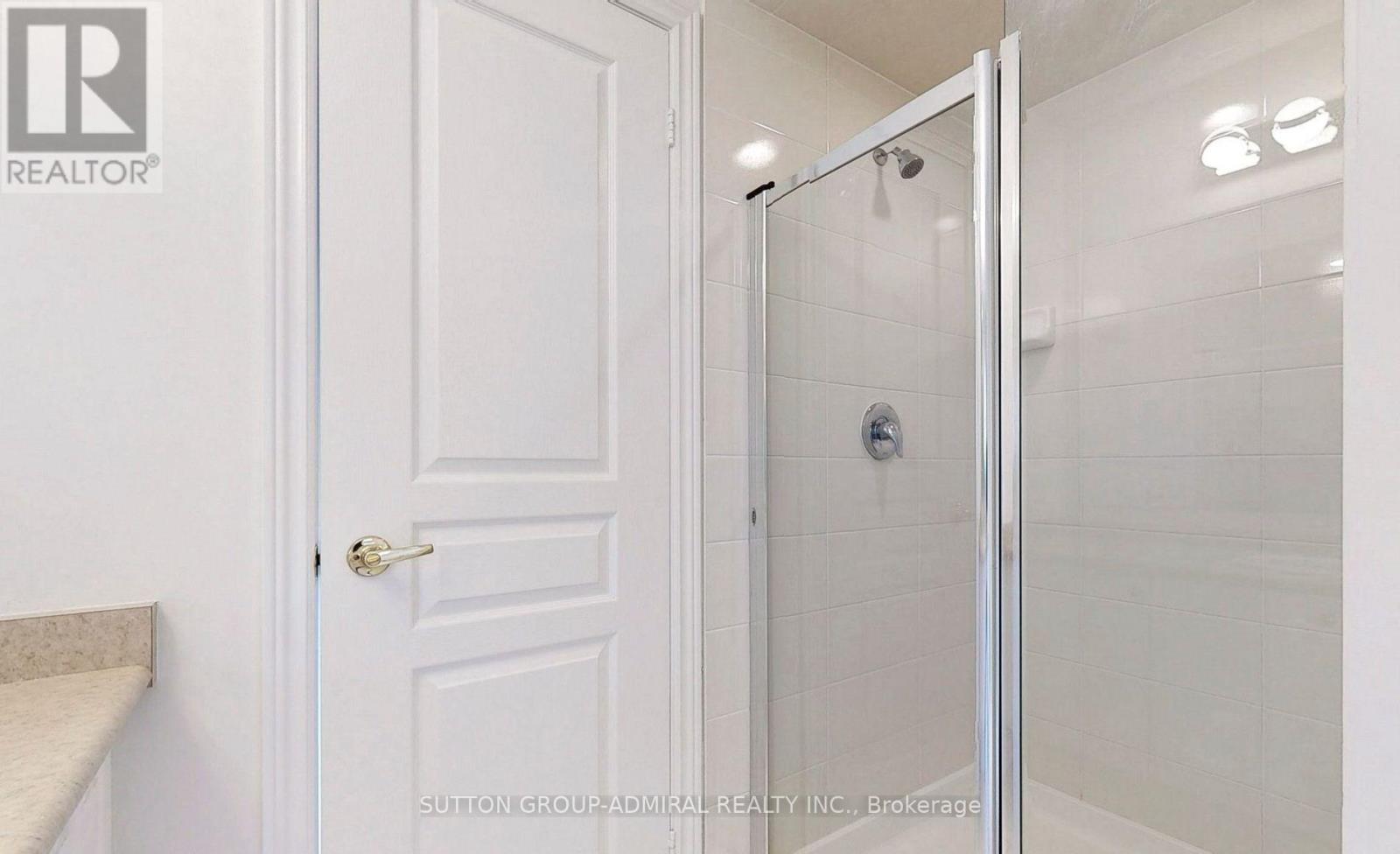 5594 Meadowcrest Avenue Property Photo 26
