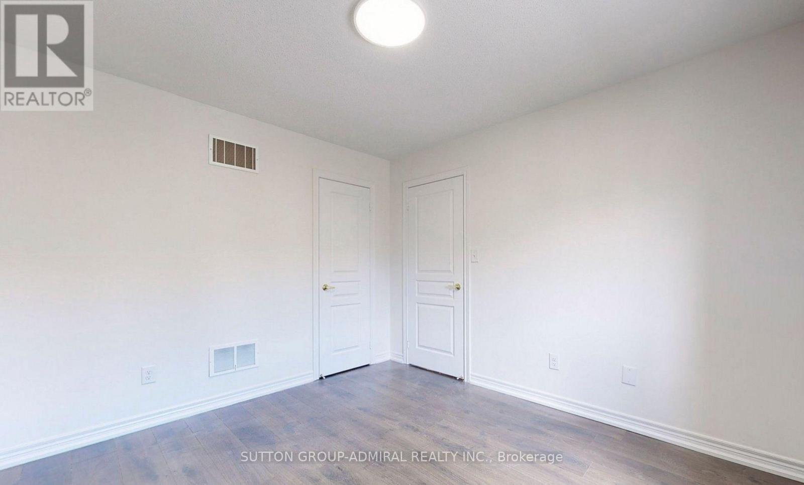 5594 Meadowcrest Avenue Property Photo 29