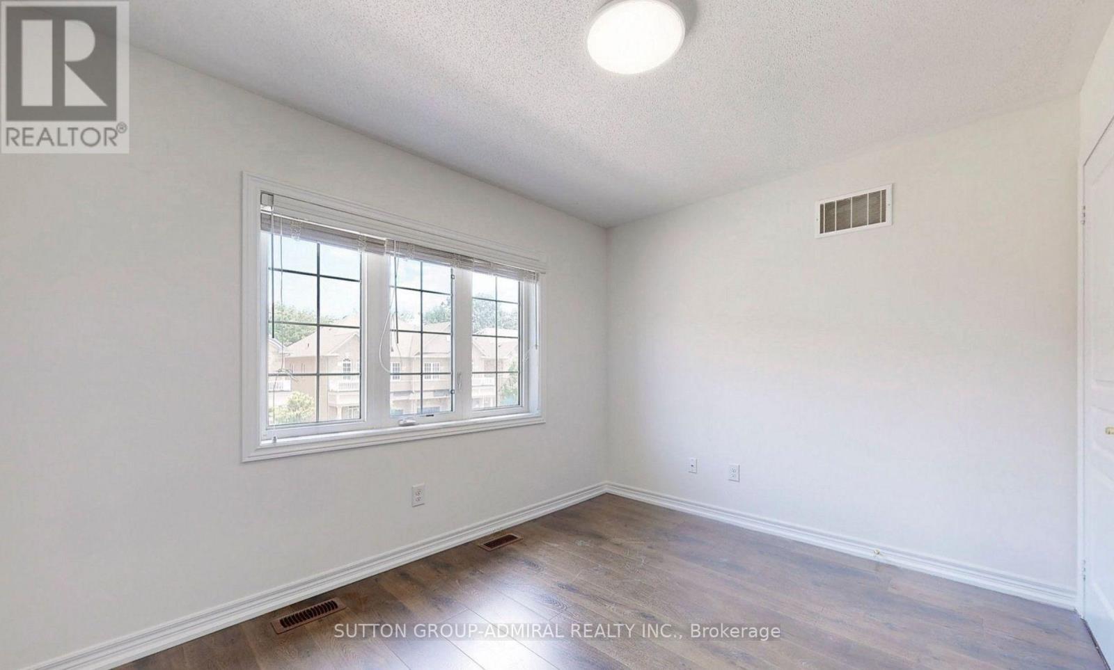 5594 Meadowcrest Avenue Property Photo 30