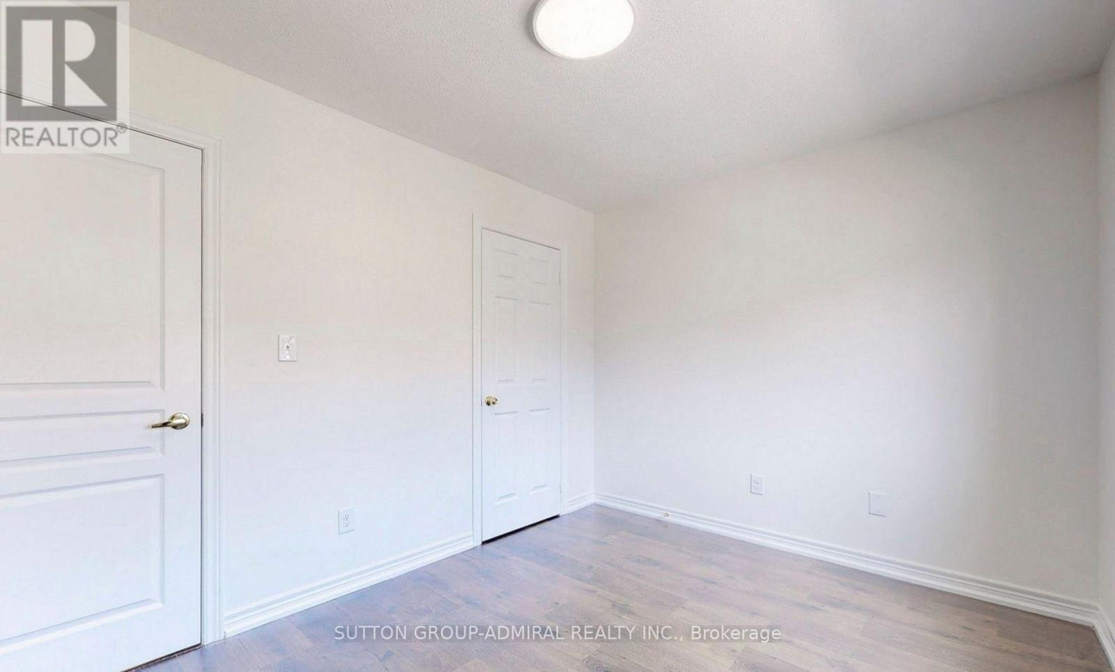 5594 Meadowcrest Avenue Property Photo 33