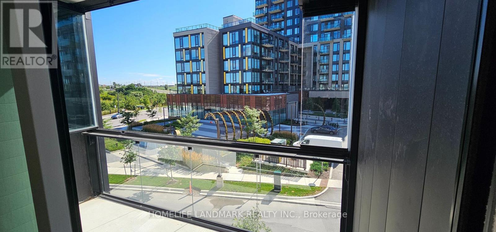 3008 William Cutmore Boulevard Property Photo 2
