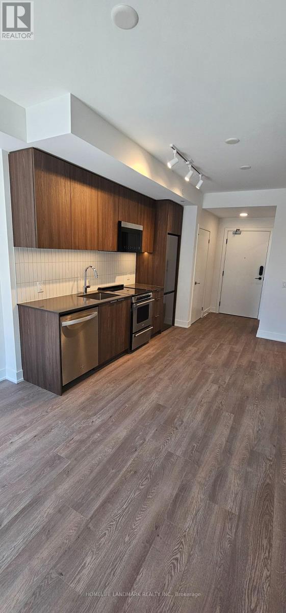 3008 William Cutmore Boulevard Property Photo 5
