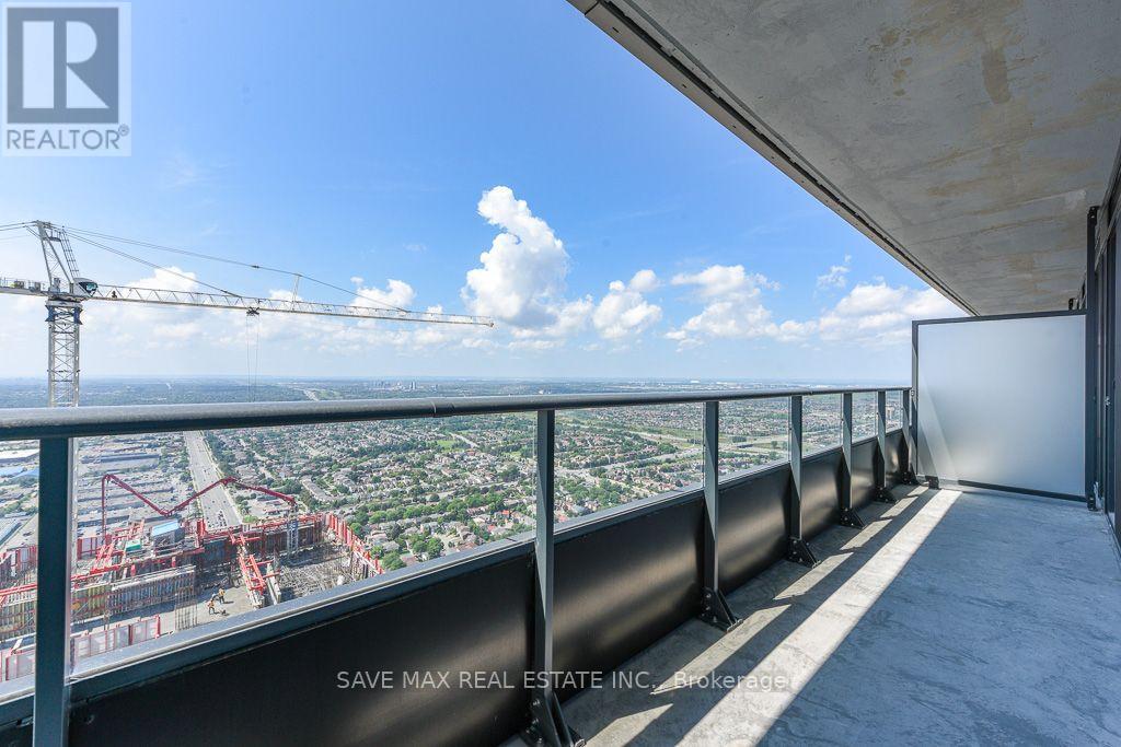 5712 - 448 Burnhamthorpe Road W Property Photo 14
