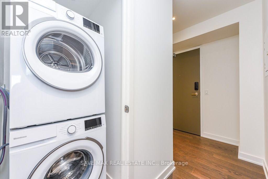 5712 - 448 Burnhamthorpe Road W Property Photo 22