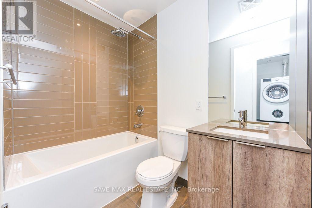 5712 - 448 Burnhamthorpe Road W Property Photo 25