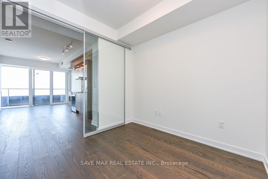 5712 - 448 Burnhamthorpe Road W Property Photo 29