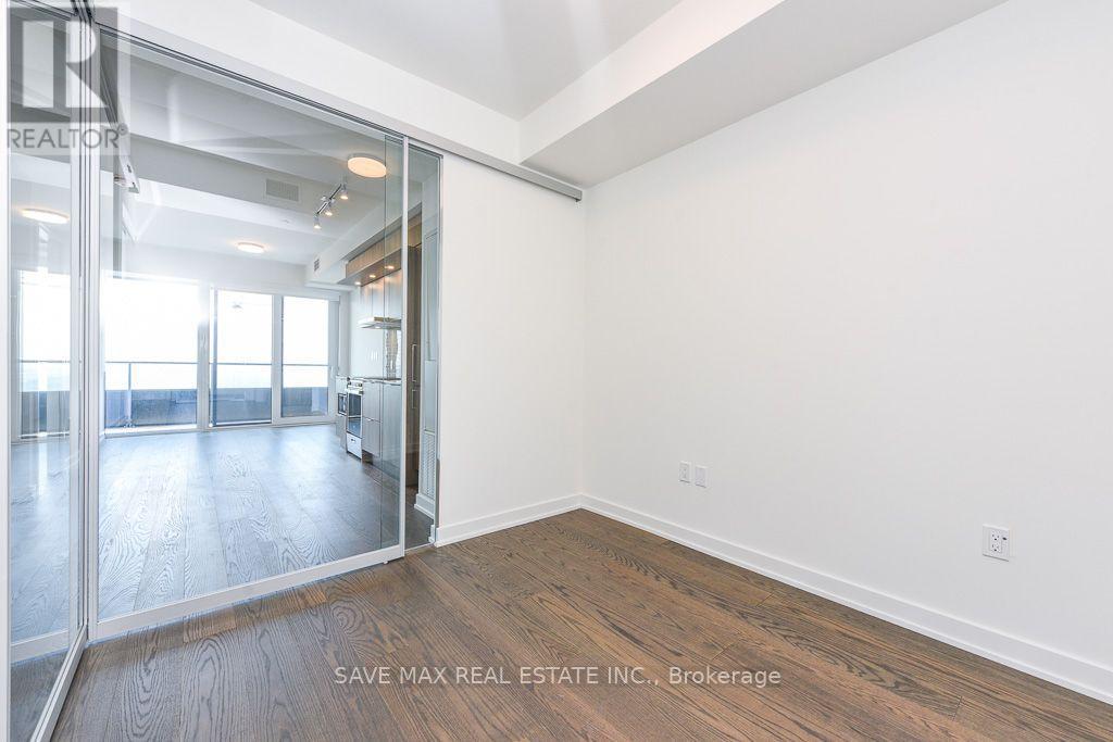 5712 - 448 Burnhamthorpe Road W Property Photo 30