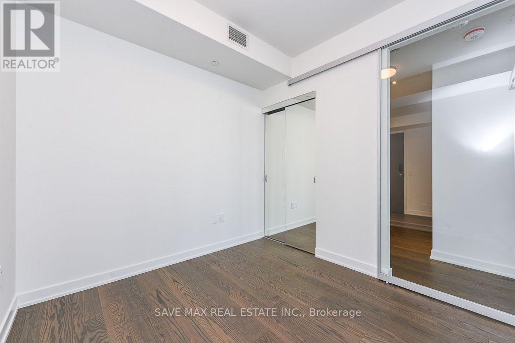 5712 - 448 Burnhamthorpe Road W Property Photo 31