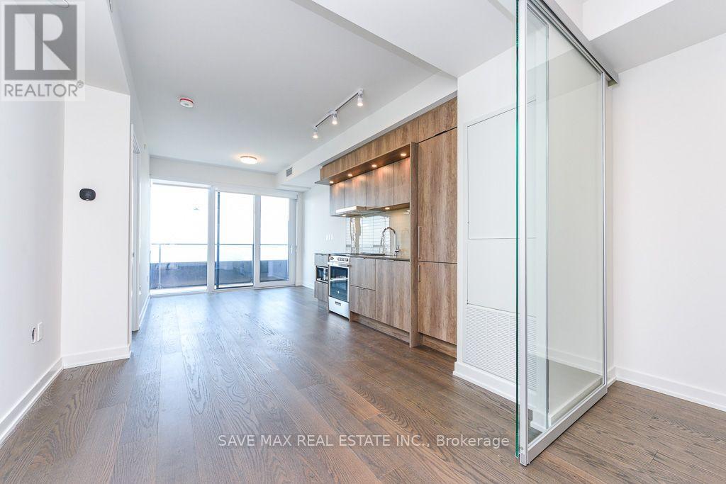 5712 - 448 Burnhamthorpe Road W Property Photo 32