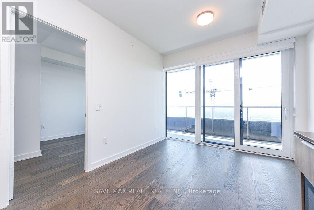 5712 - 448 Burnhamthorpe Road W Property Photo 35