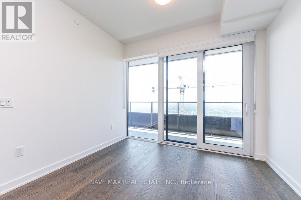 5712 - 448 Burnhamthorpe Road W Property Photo 36