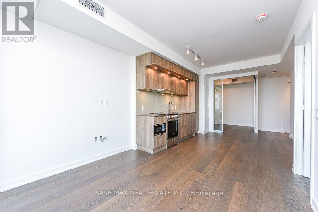 5712 - 448 Burnhamthorpe Road W Property Photo 37