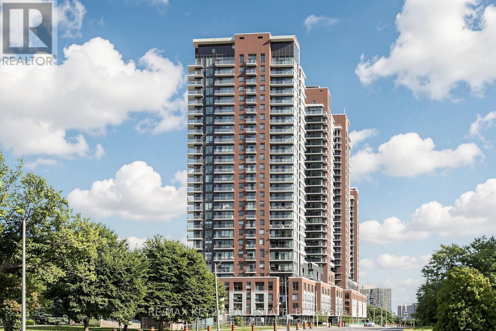 206 - 4010 EGLINTON AVENUE W Property Photo 1