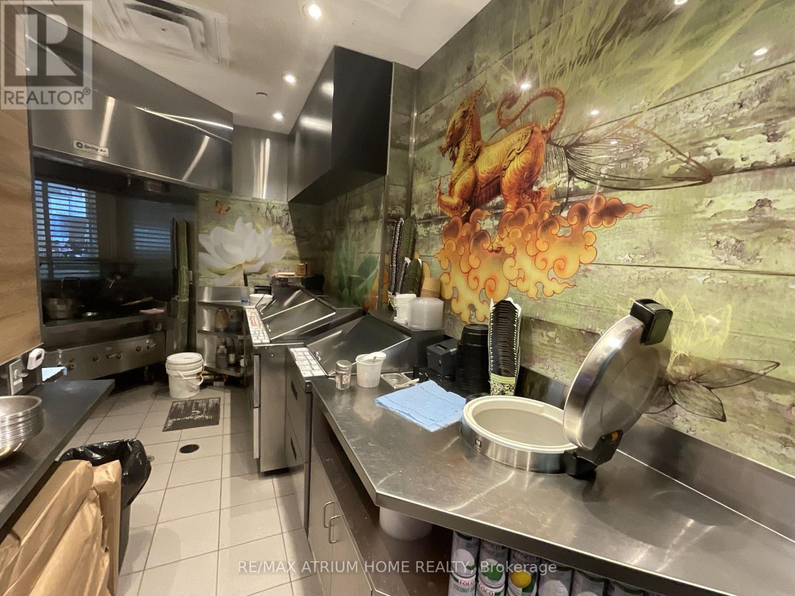 3001 Hospital Gate Property Photo 4