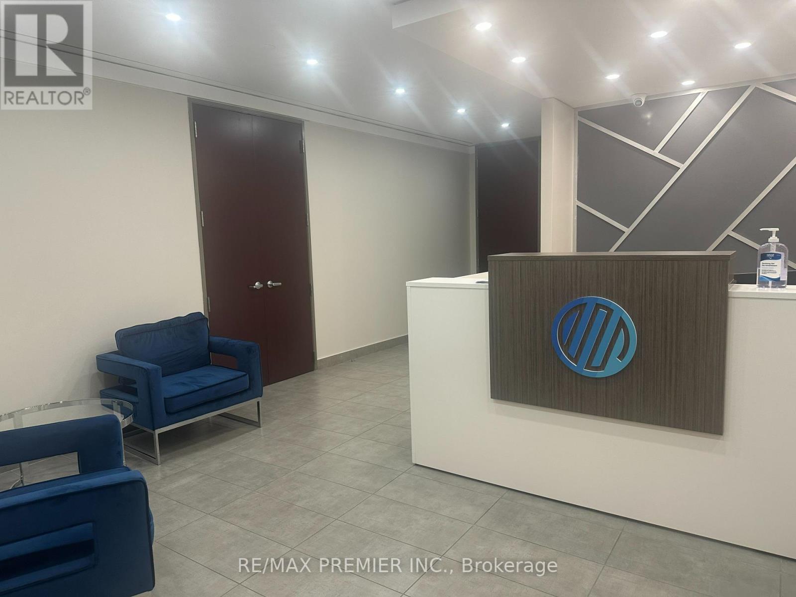 700-32 - 6733 Mississauga Road Property Photo 18
