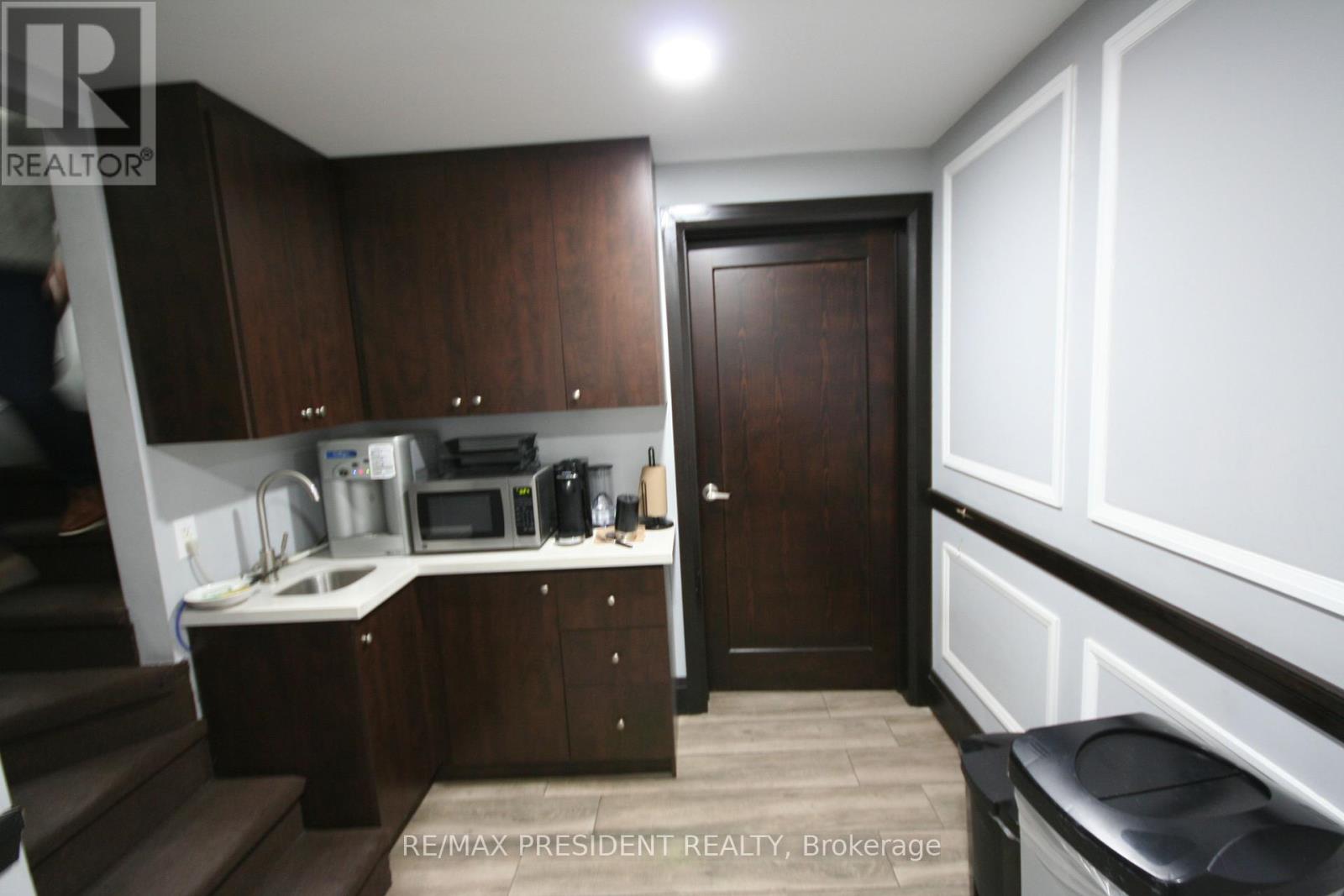 15 - 7955 Torbram Road Property Photo 10