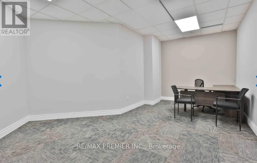 300-08 - 5500 North Service Road Property Photo 14