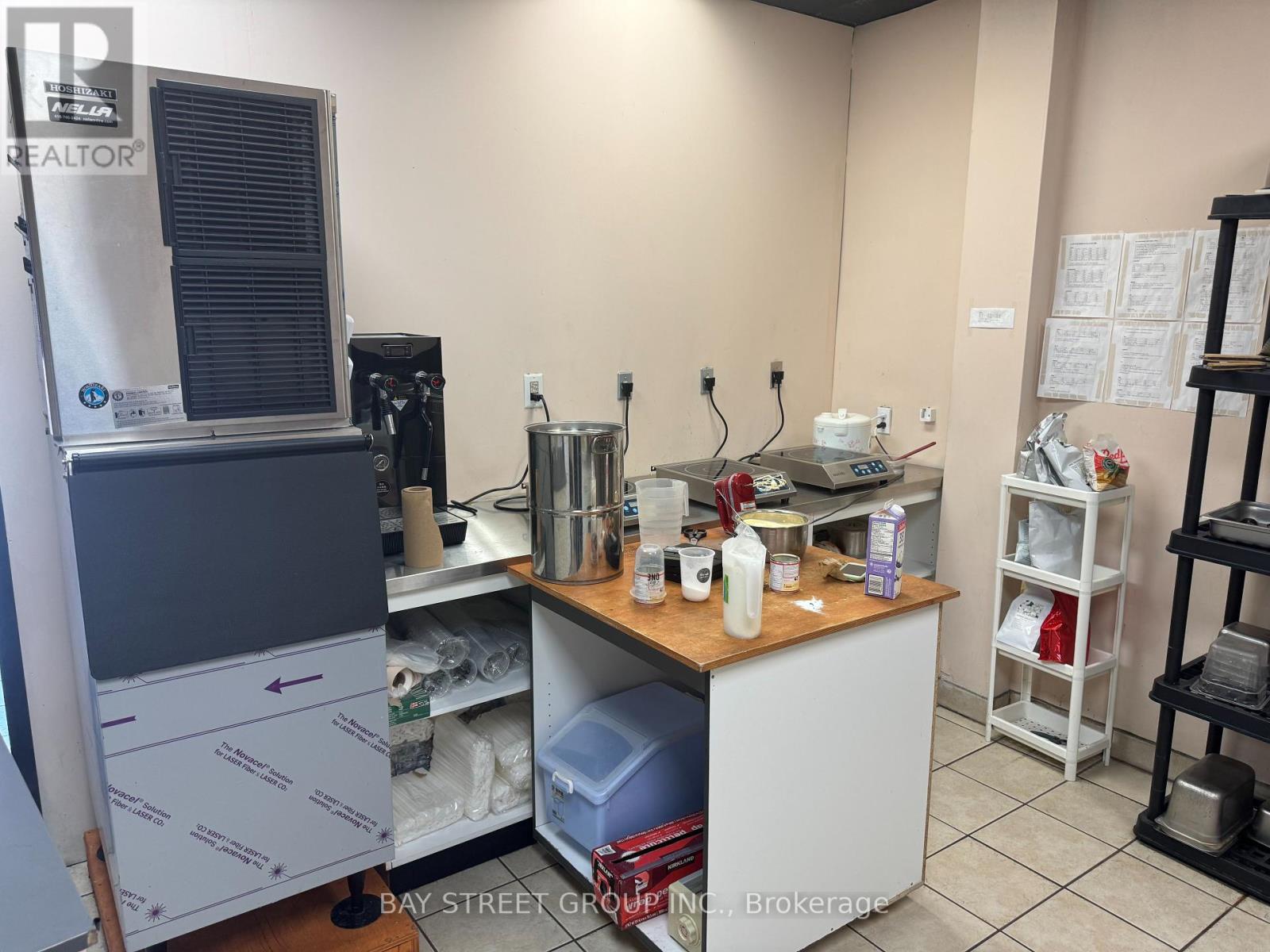 2348a Lake Shore Boulevard W Property Photo 10