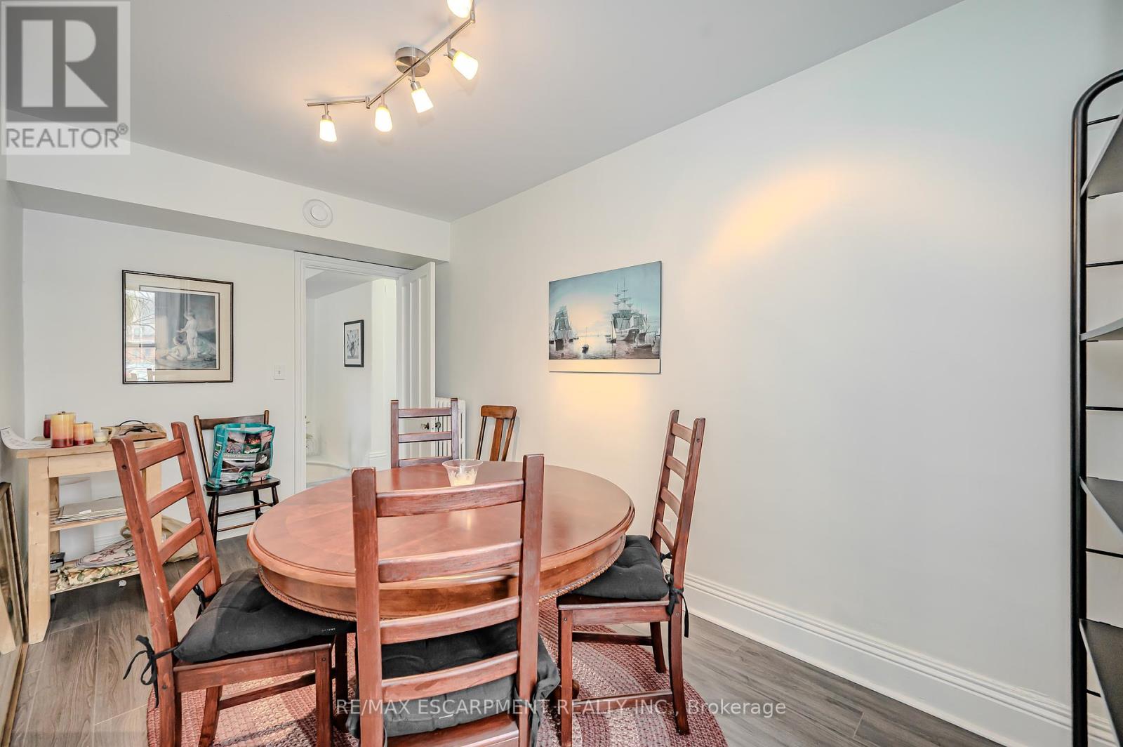 492 Locust Street Property Photo 19