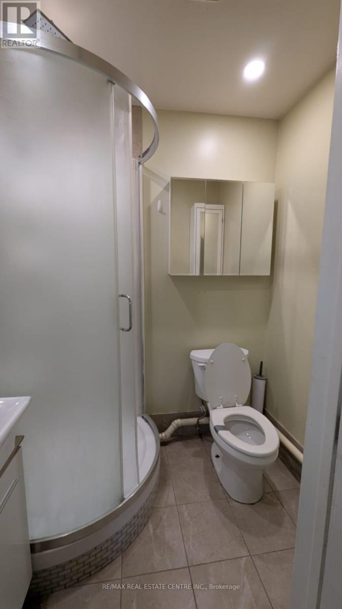 8 - 1662 Bonhill Road Property Photo 14