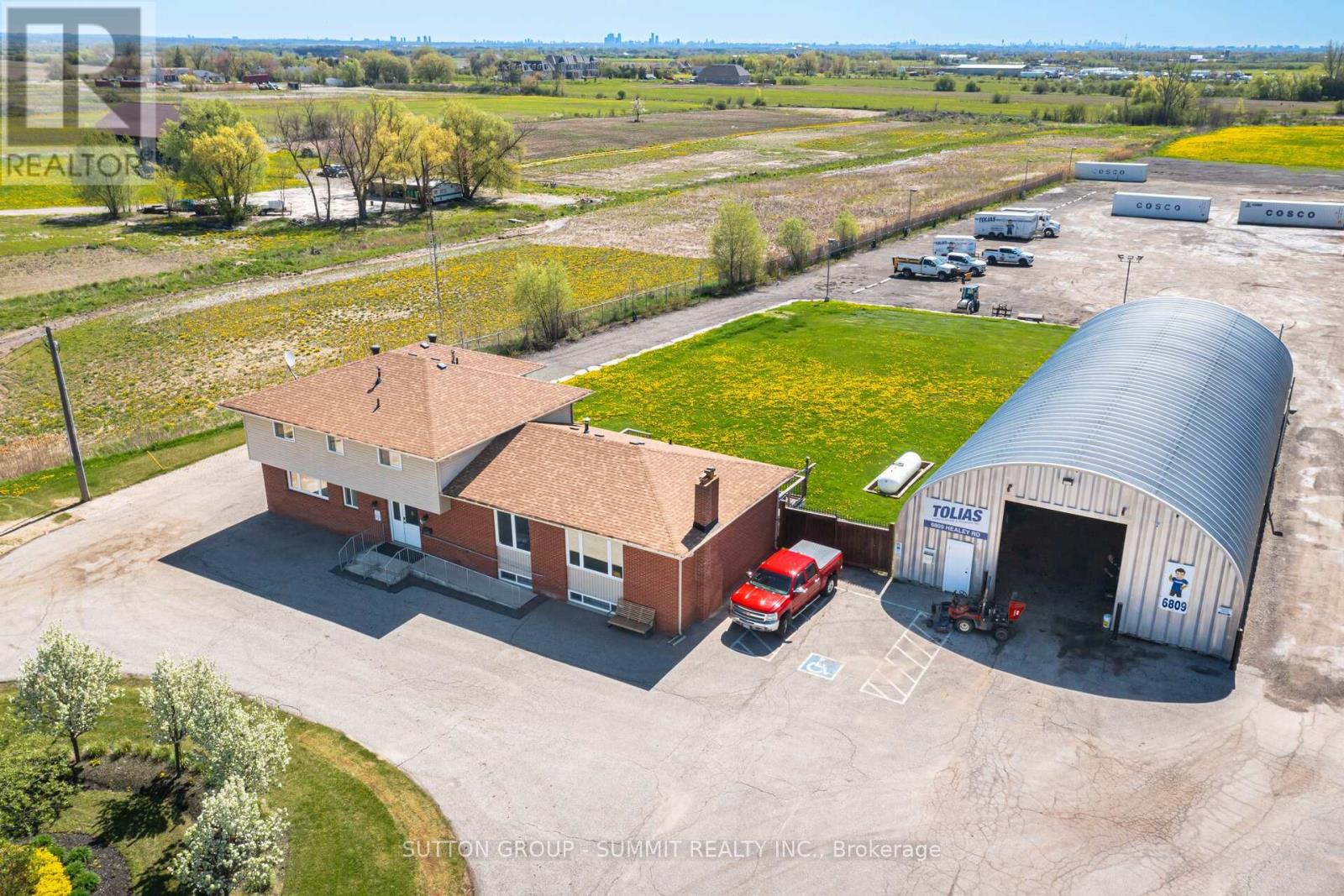 6809 Healey Road Property Photo 8